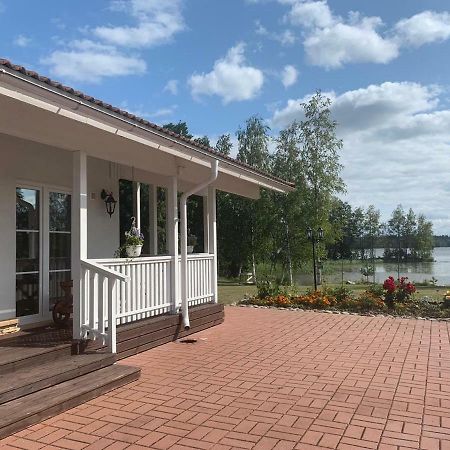 Wonderful Cottage By The Lake Hautjarvi Kültér fotó